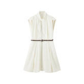 Women's commuter-style sleevelessdress