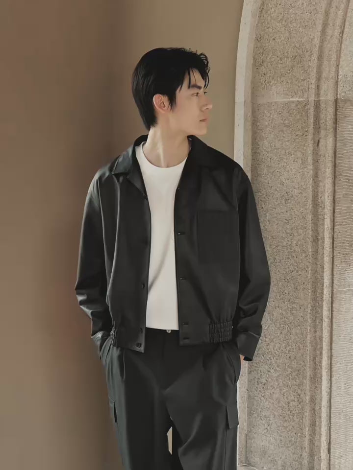 Men's Short Cuban-Collar Leather Jacket