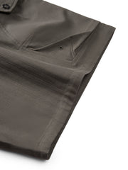 Men's Cargo Style Mid-Length Shorts