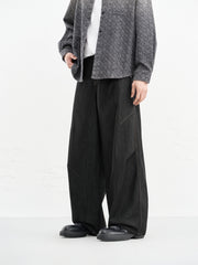 Men's Oversized Pleated Jeans