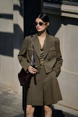 Women's Pleated Knee-Length Trousers