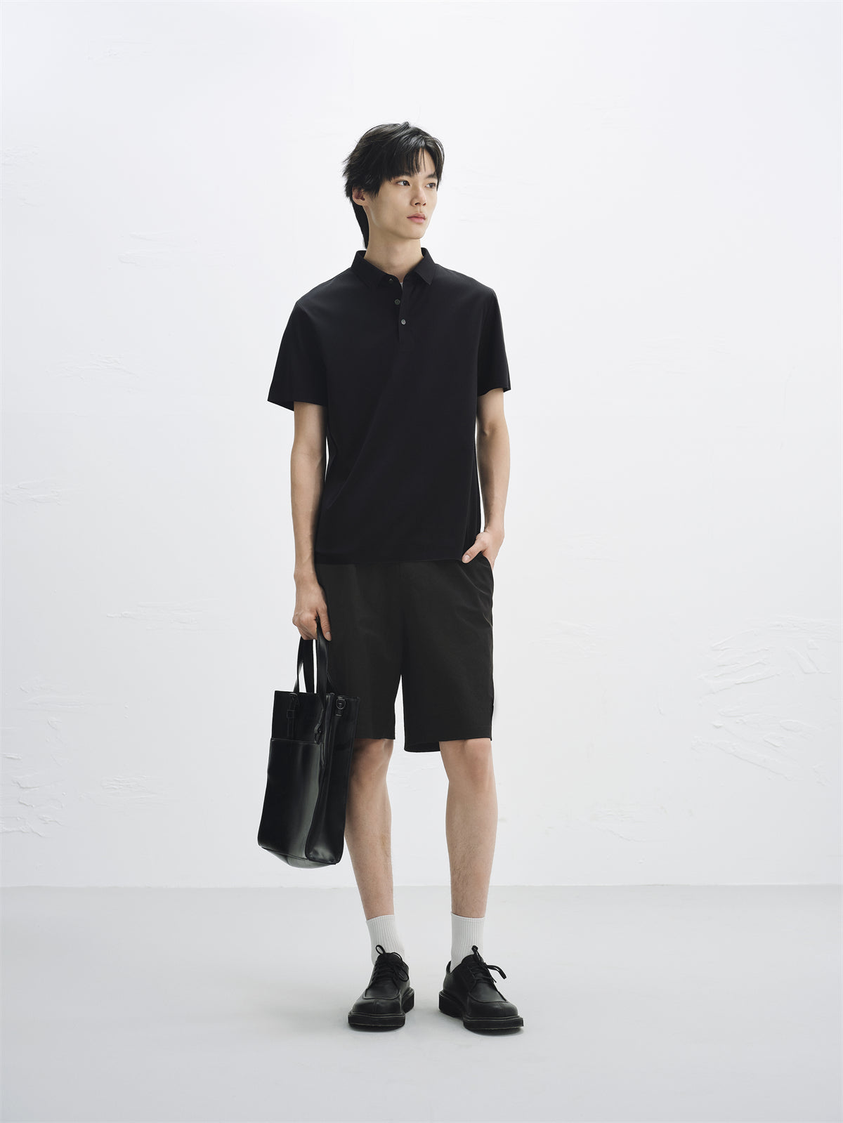 Men's Solid Straight-Leg Shorts