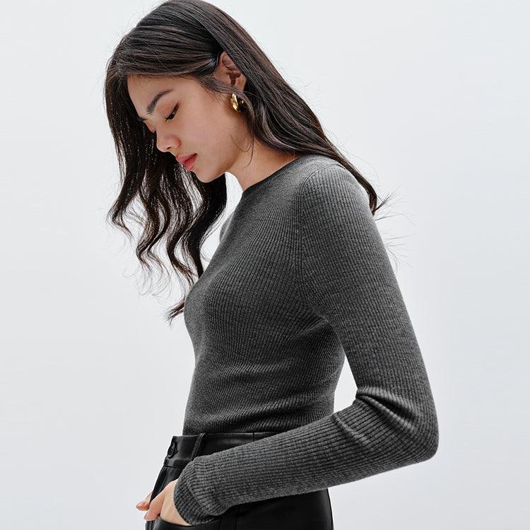 Women's Dark Gray Round Neck Wool Pullover