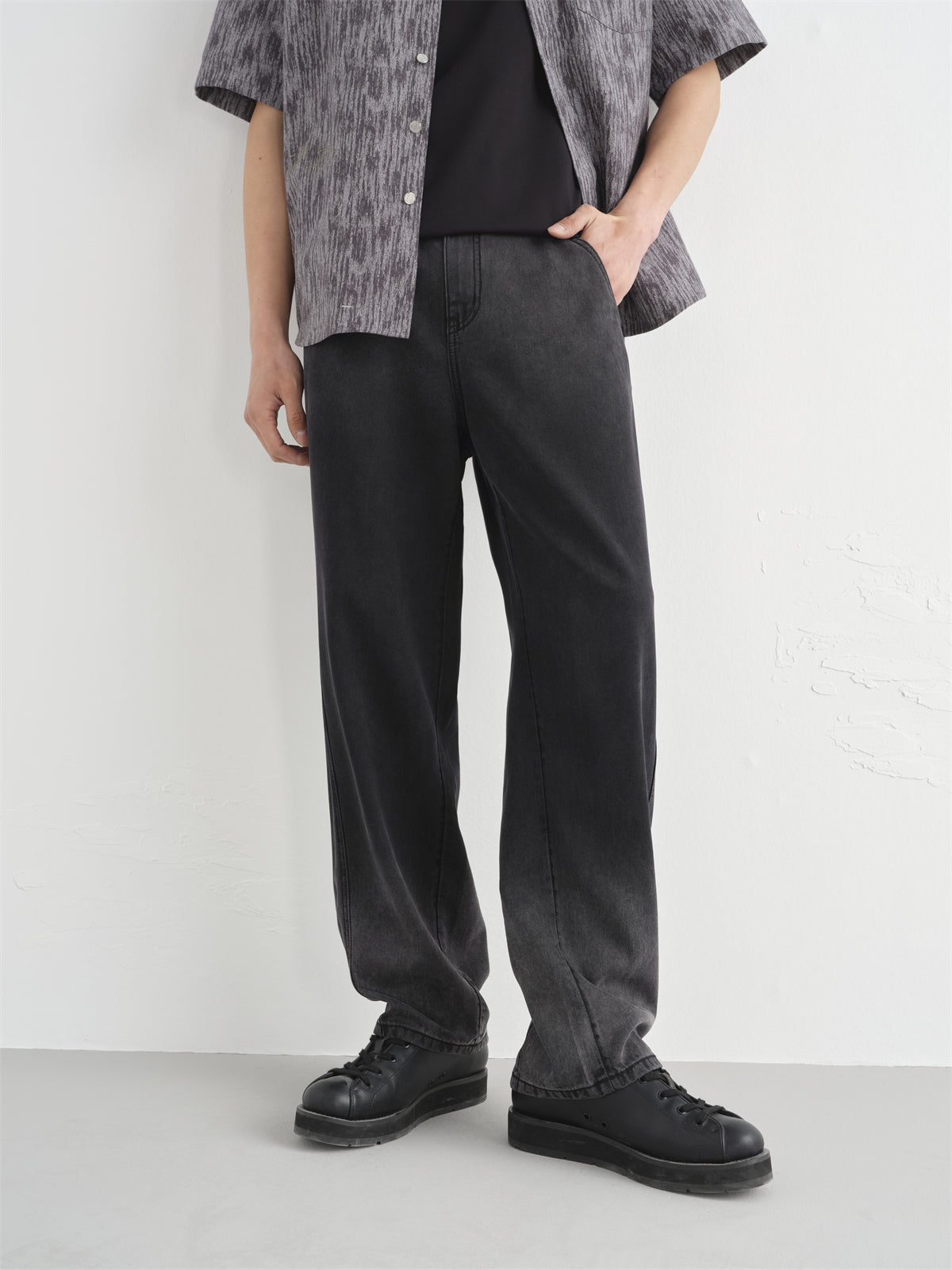 Men's Tencel Gradient Straight-Leg Jeans