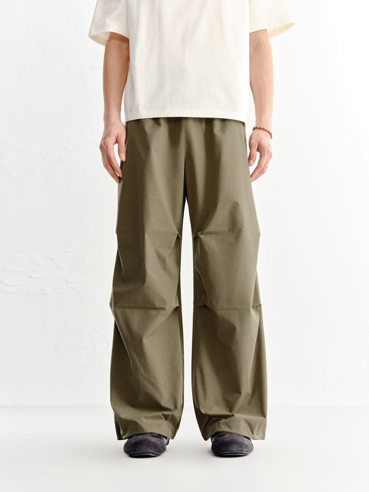 Men's Pleated Wide-Leg Cargo Pants