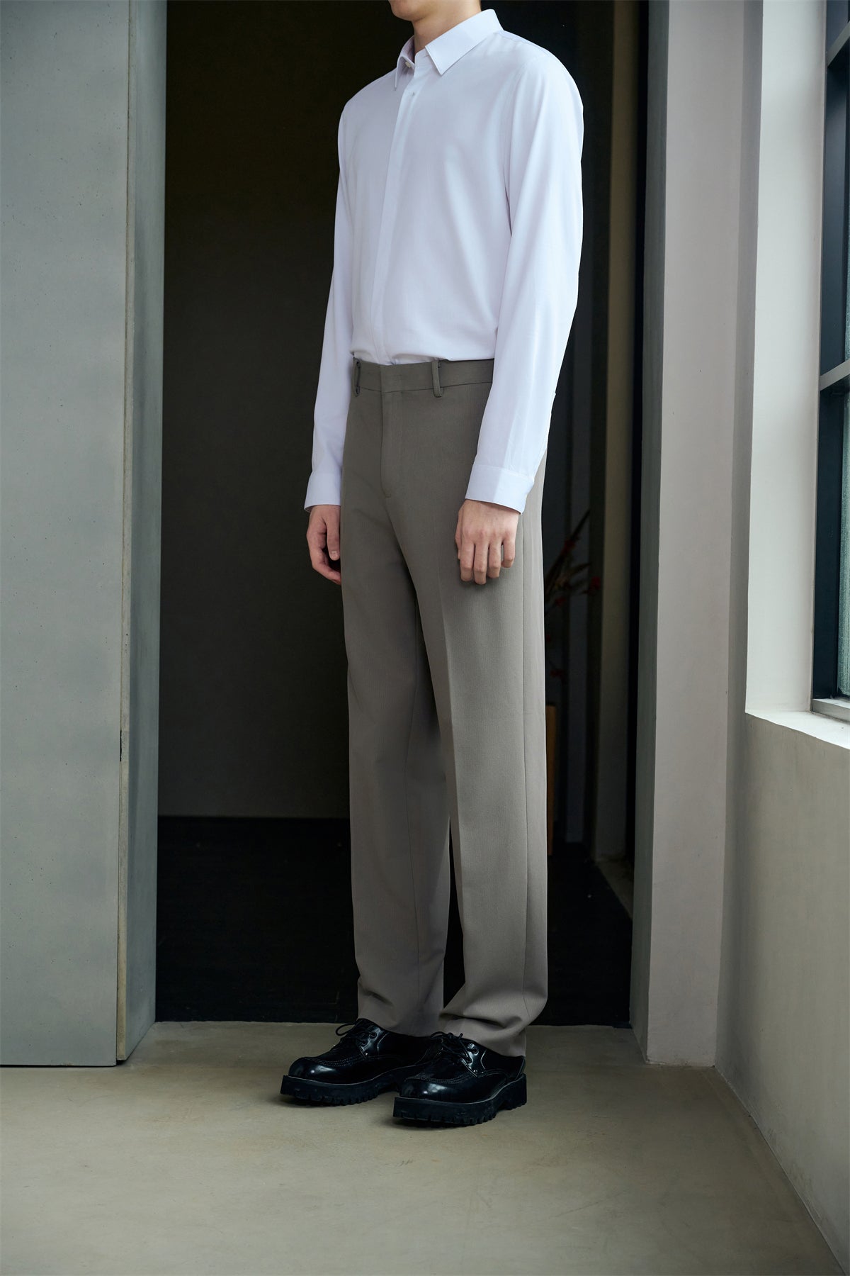 Men's Drapey Straight-Leg Suit Pants