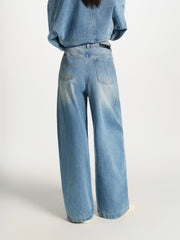 Women's High-Waist Oversized Curved-Leg Jeans