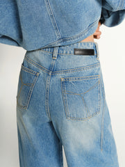 Women's High-Waist Oversized Curved-Leg Jeans