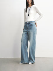 Women's Distressed Washed  Jeans
