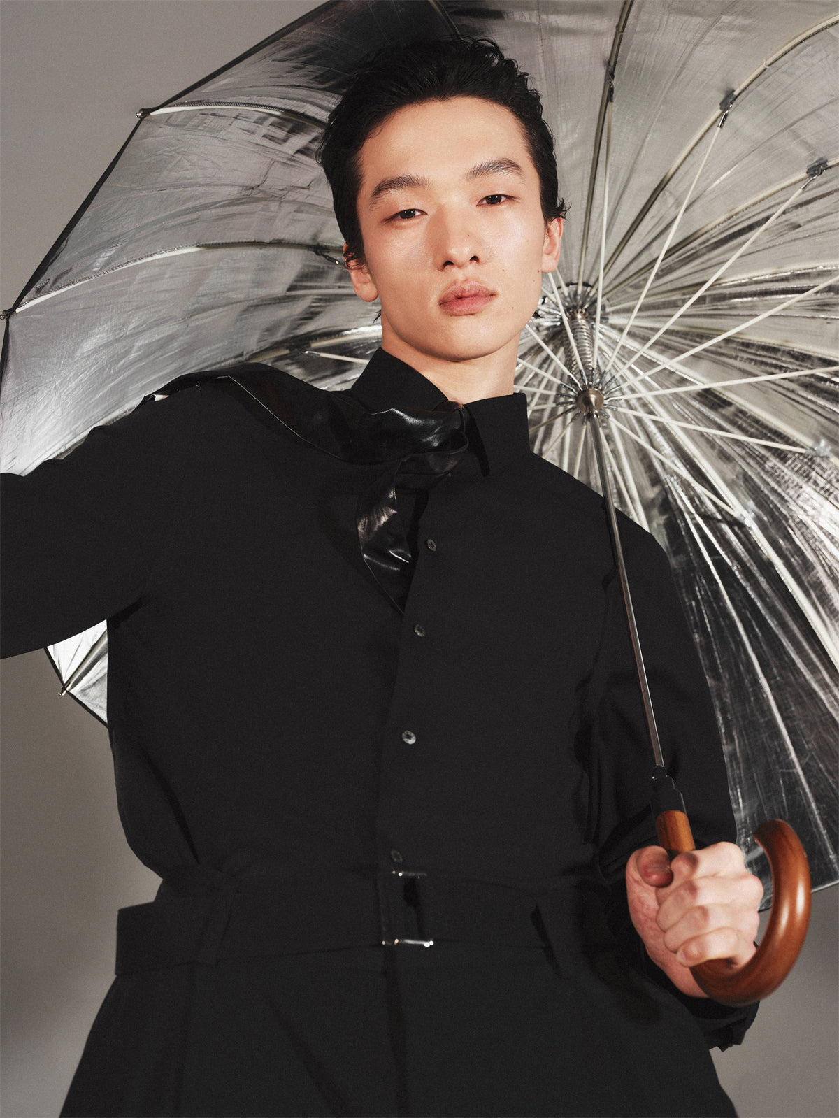 Men's Solid Shirt with Metallic Detail