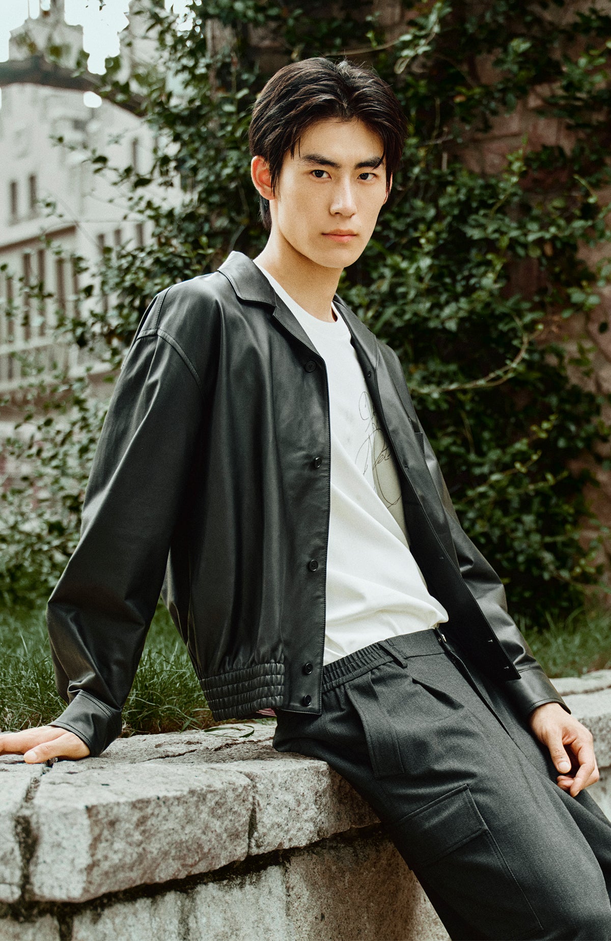 Men's Short Cuban-Collar Leather Jacket