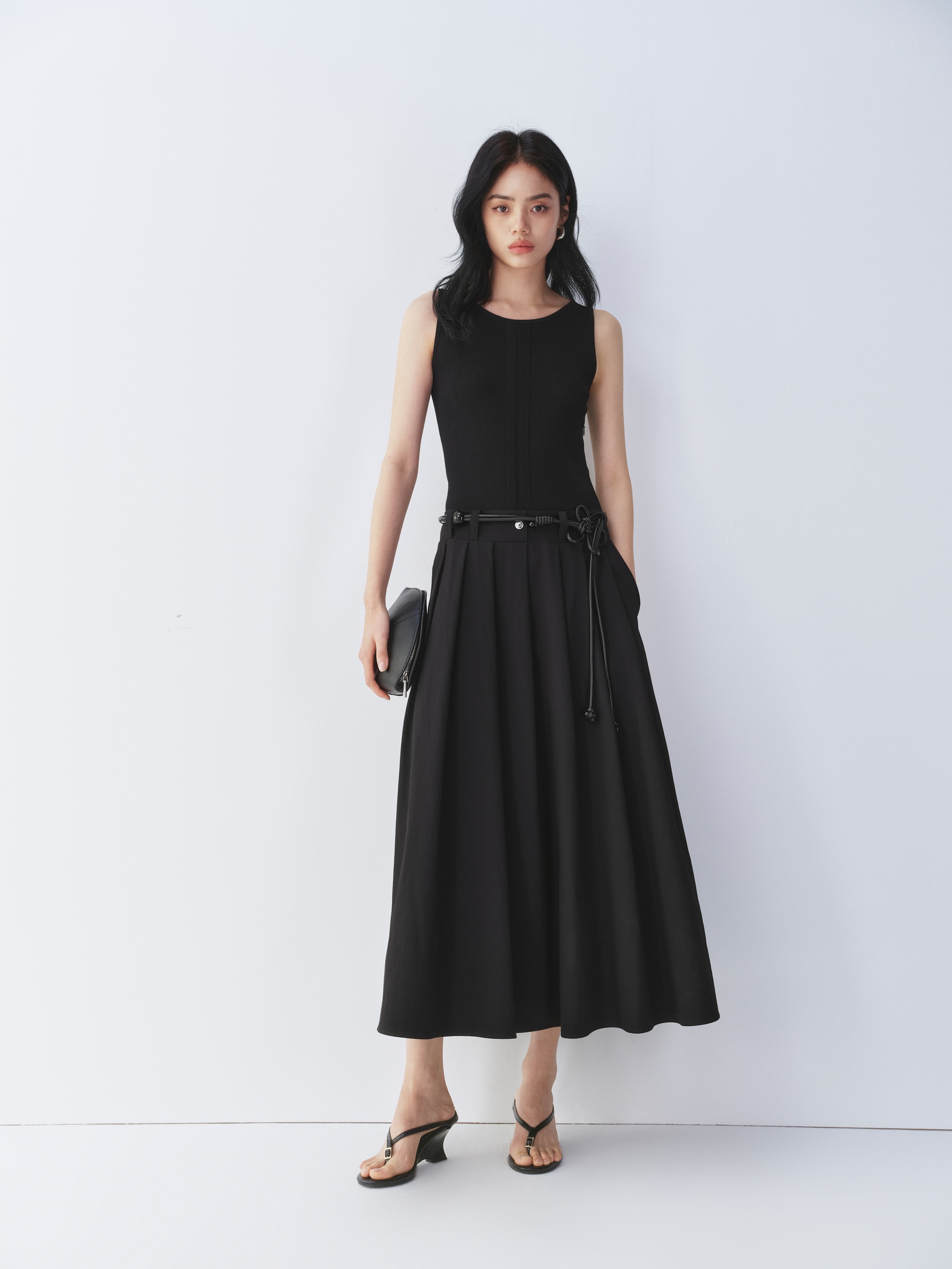 V53850 Women's Solid Paneled Knit Sleeveless Dress | Peacebird Women Fashion ...