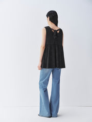 Women's V-Neck Tonal Jacquard Top