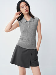 Women's commuter-style sleeveless  polo shirt