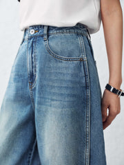 Women's Loose-Fit Capri Jeans