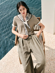 Women's short-sleeve U-neck knit top with scarf