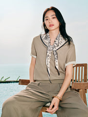 Women's short-sleeve U-neck knit top with scarf