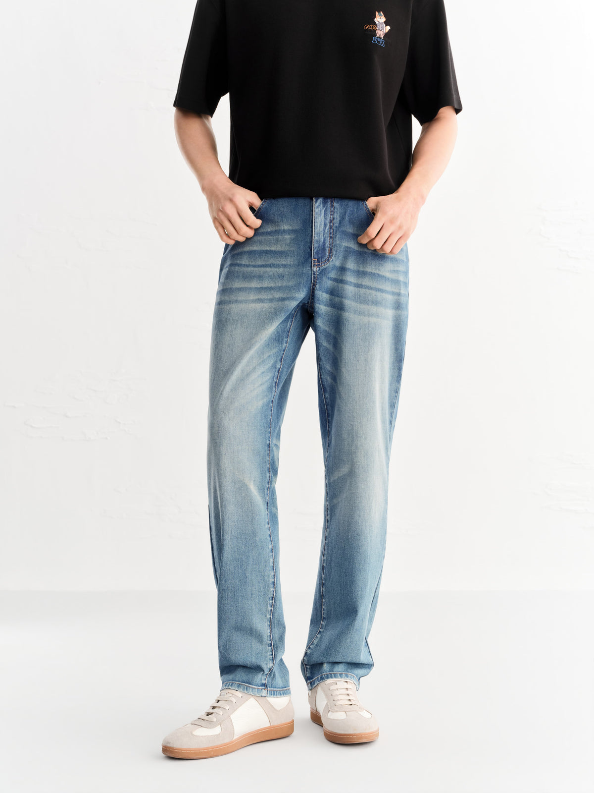 Men's casual vintage slightly stretchy jeans