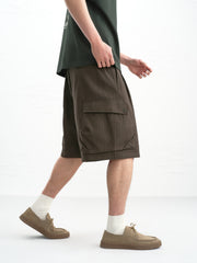 Men's Cargo Style Mid-Length Shorts