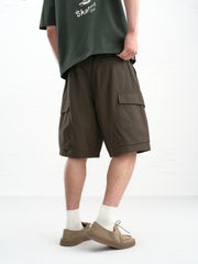 Men's Cargo Style Mid-Length Shorts