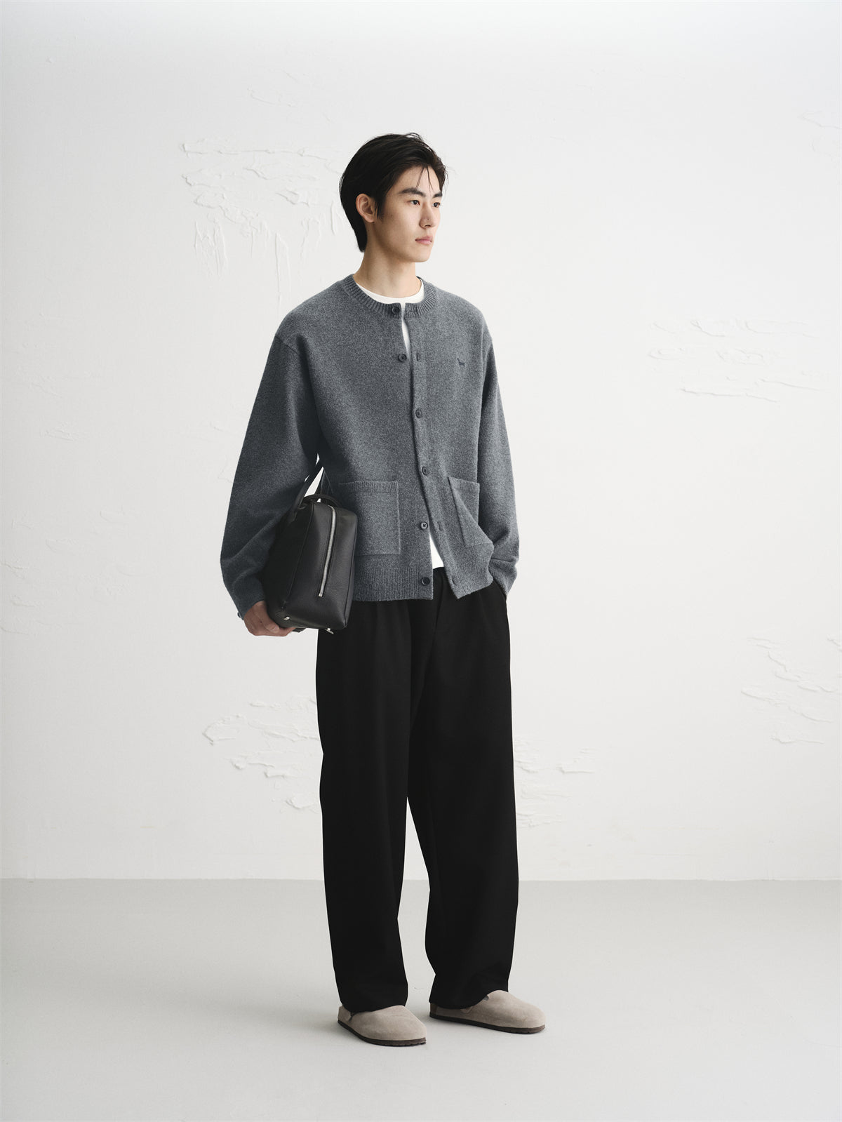 Men's Brushed Knit Cardigan with Dog Embroidery