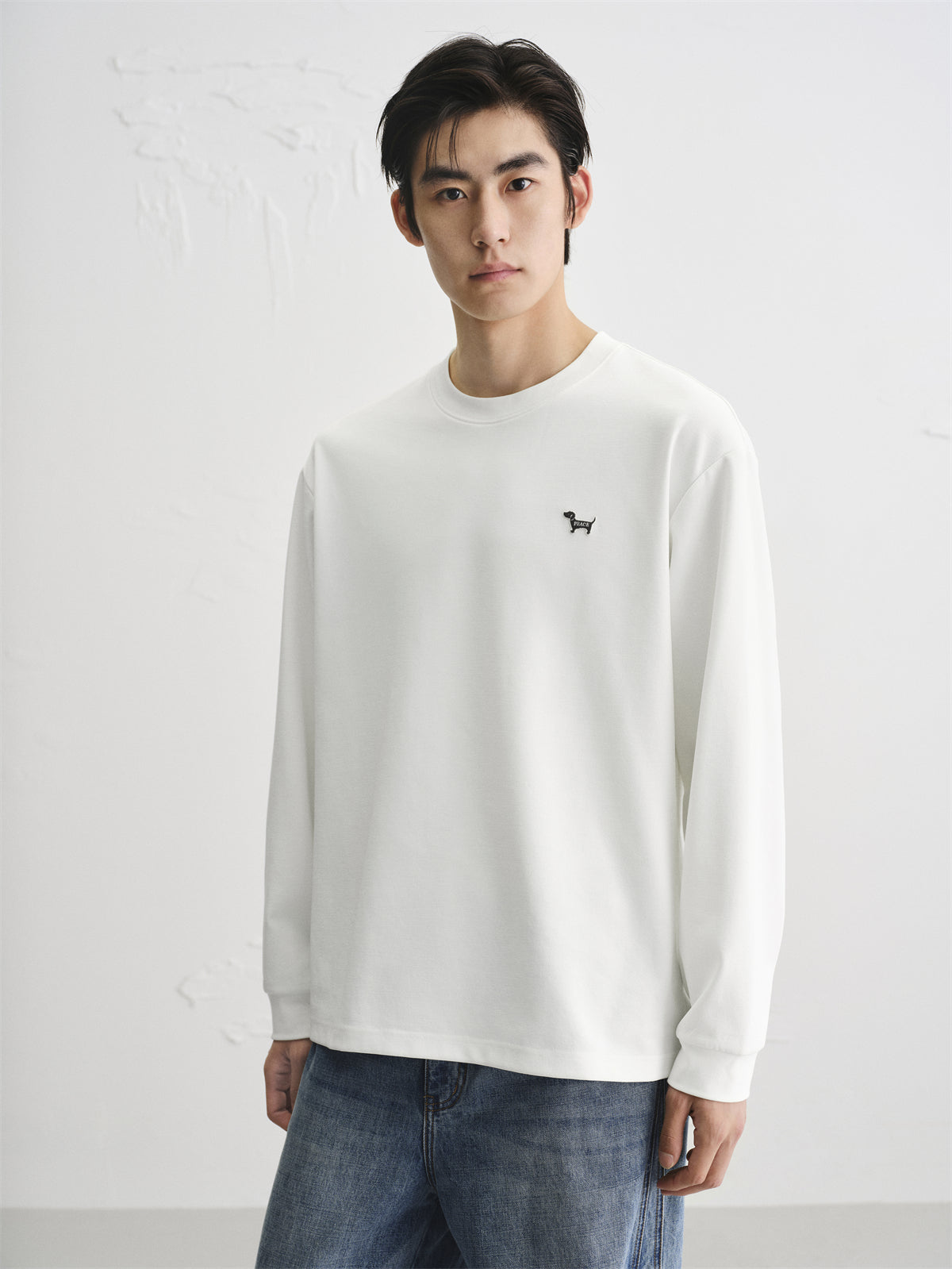 Men's Basic T-Shirt with Dog 3D Embroidery