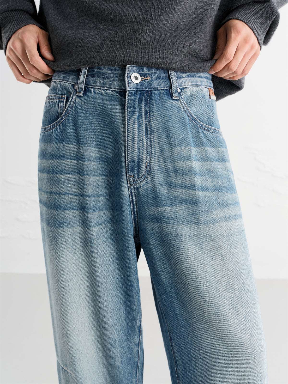 Men's Pleated Straight-Leg Wide Jeans