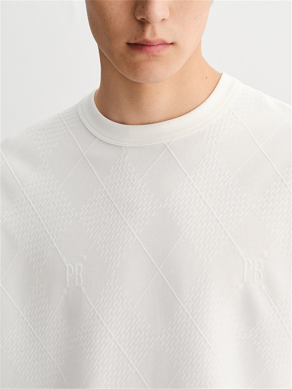 Men's Solid Allover Jacquard T-Shirt