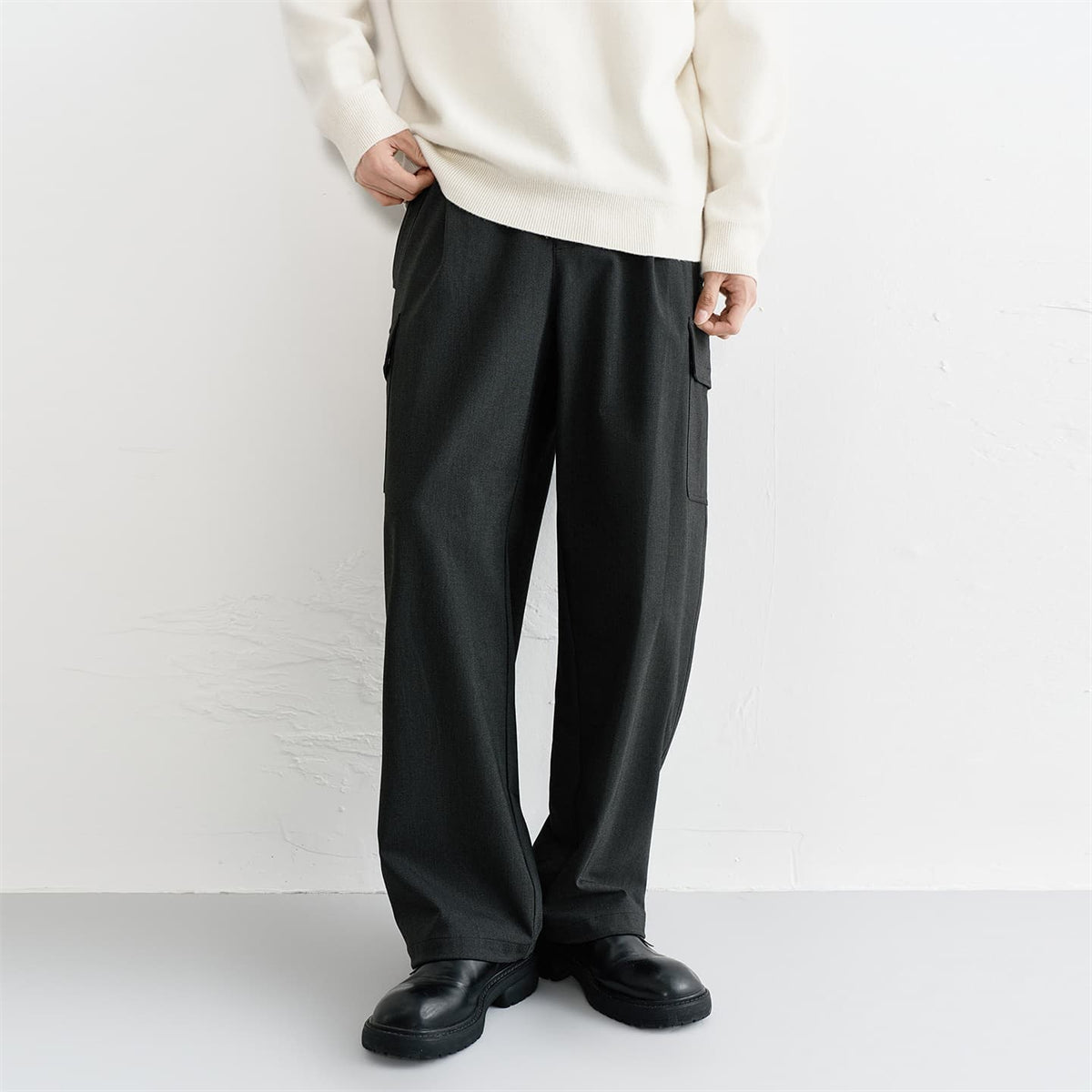 Men's Dark Gray Straight-Leg Cargo Pants