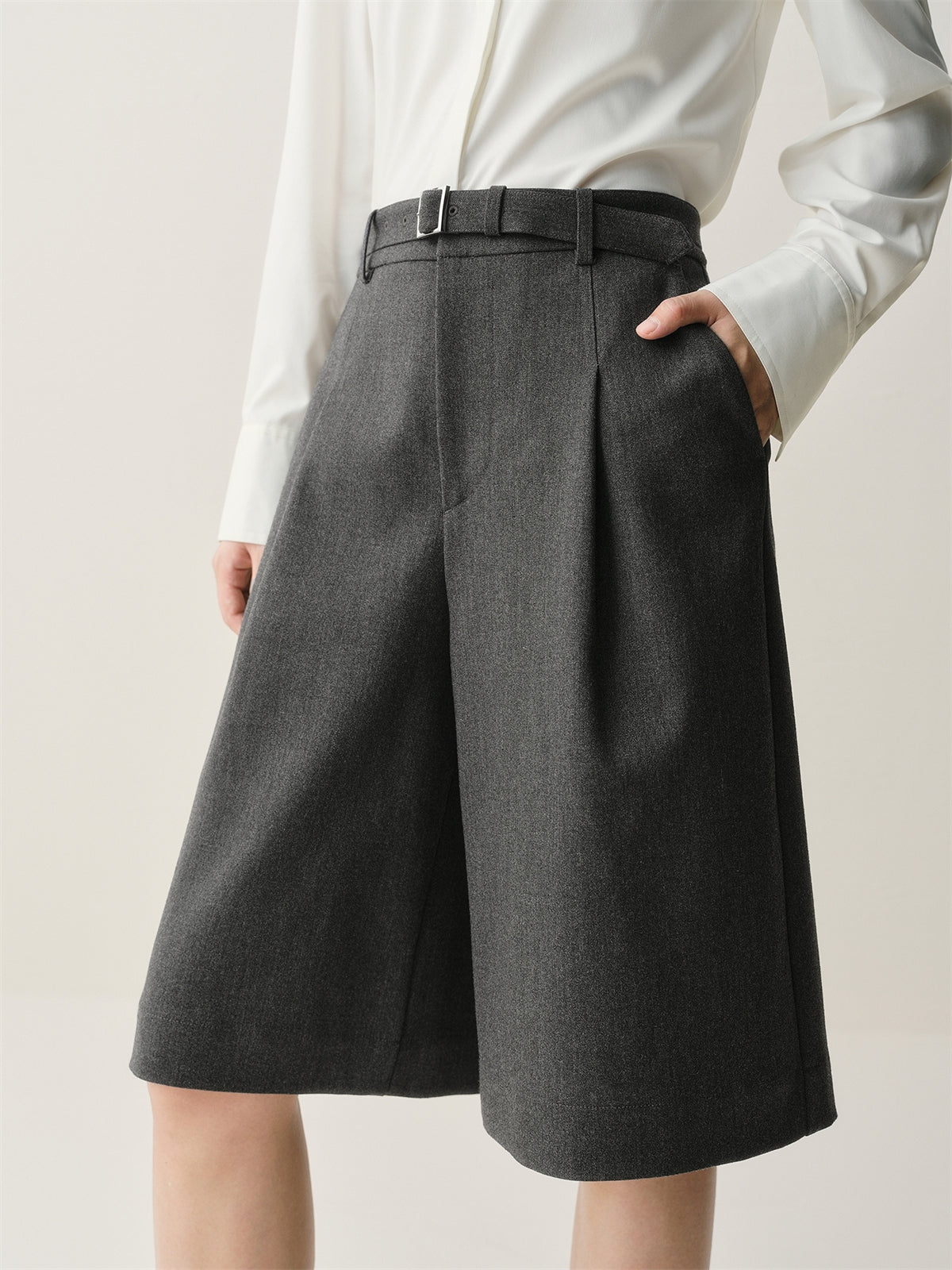 Women's Gray Wide-Leg Tailored Shorts