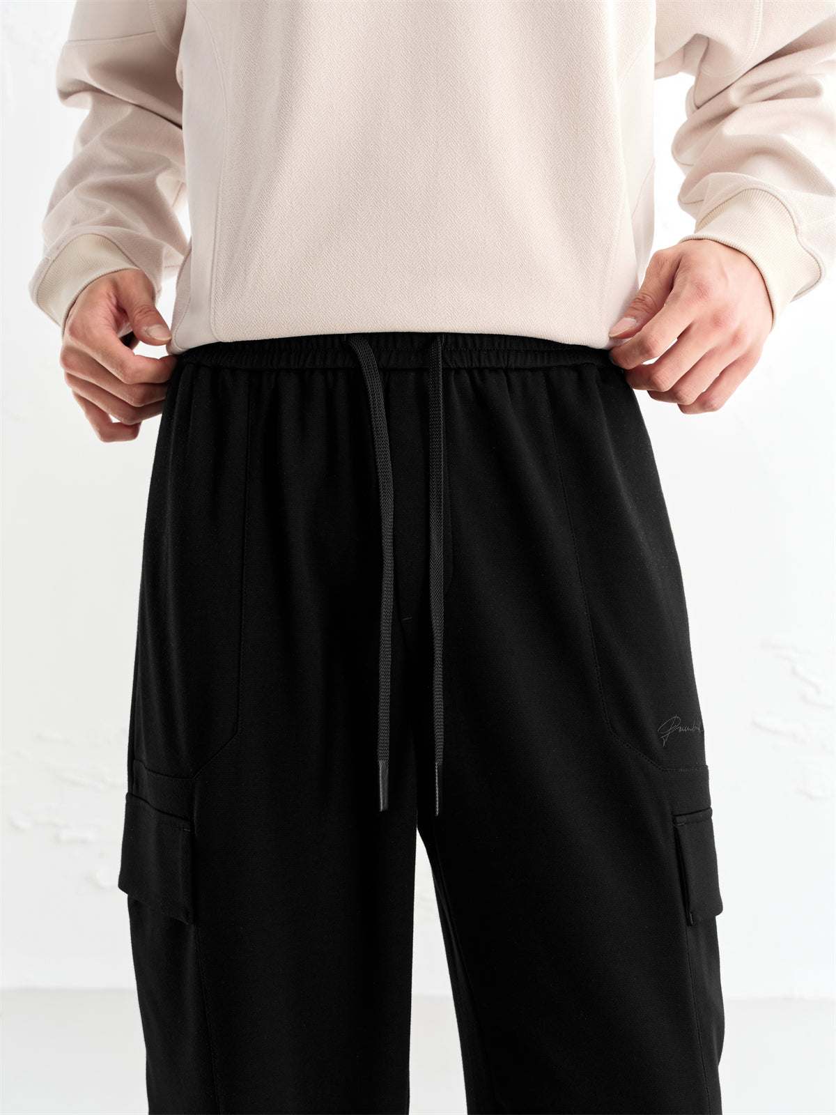 Men's Utility Drawstring Waist Cargo Joggers