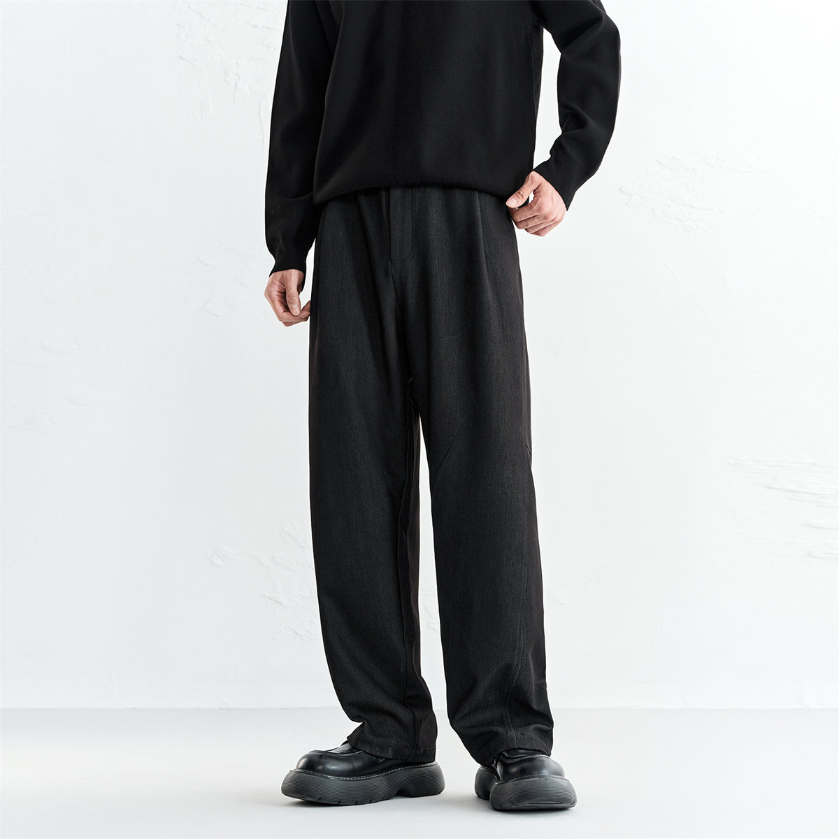 Men's Textured Straight-Leg Trousers