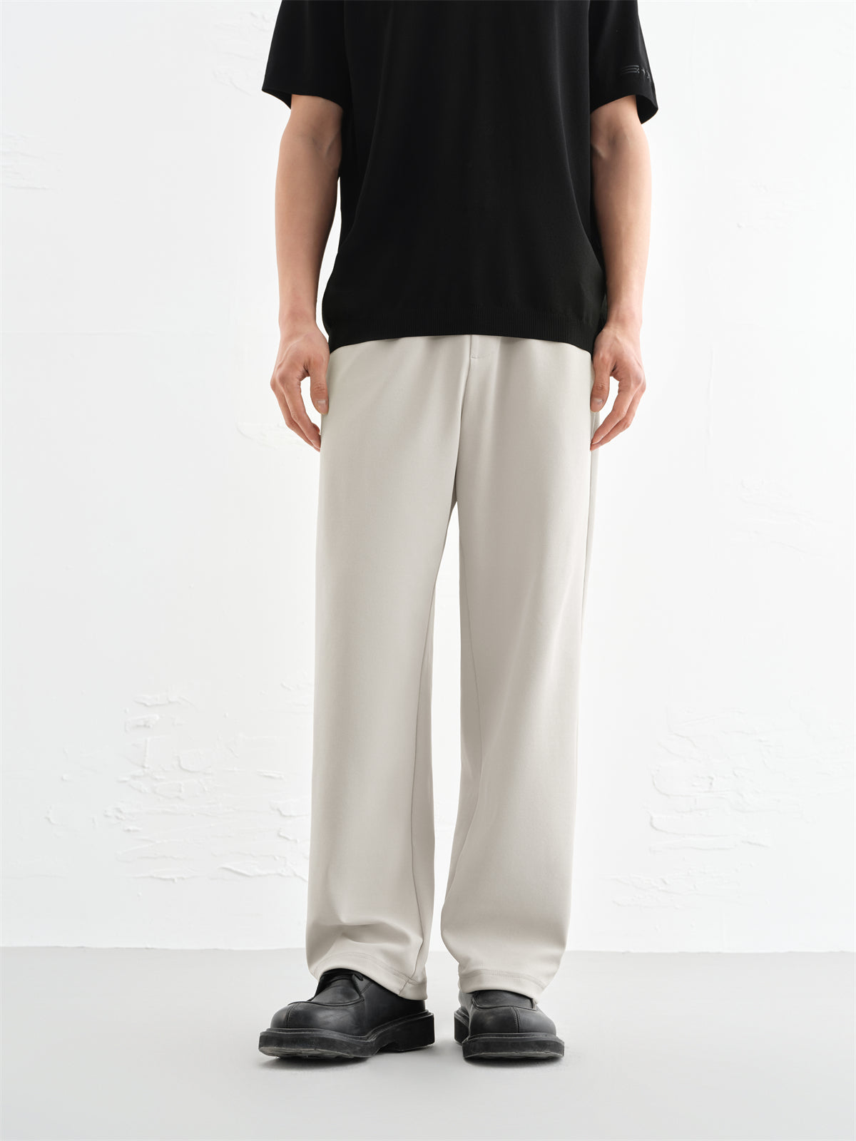 Men's Solid Straight-Leg Relaxed Sweatpants