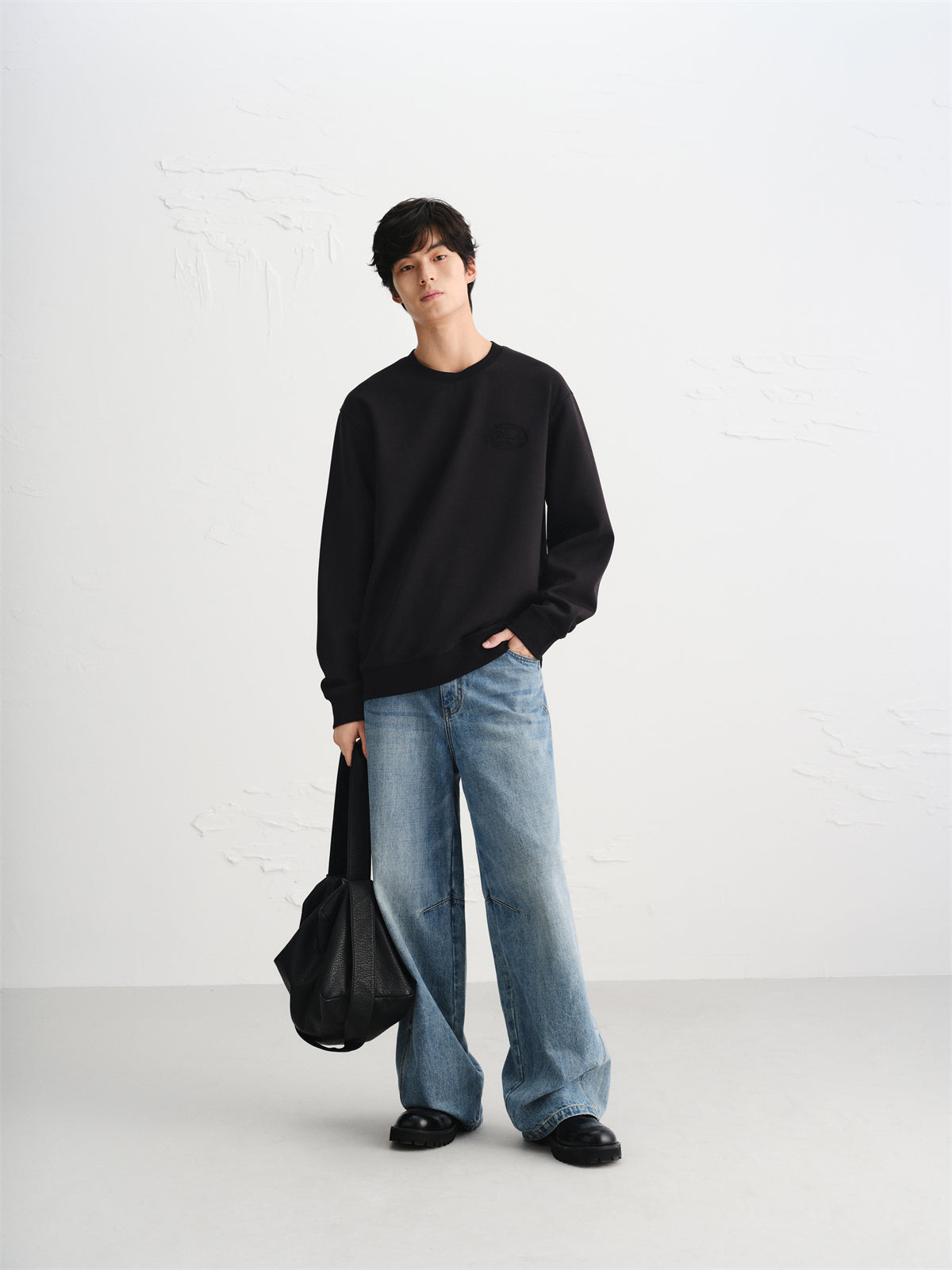 Men's Basic Embroidered Pullover Sweatshirt