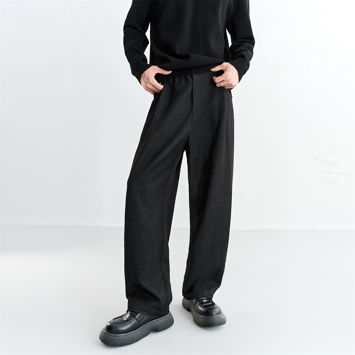 Men's Textured Straight-Leg Trousers