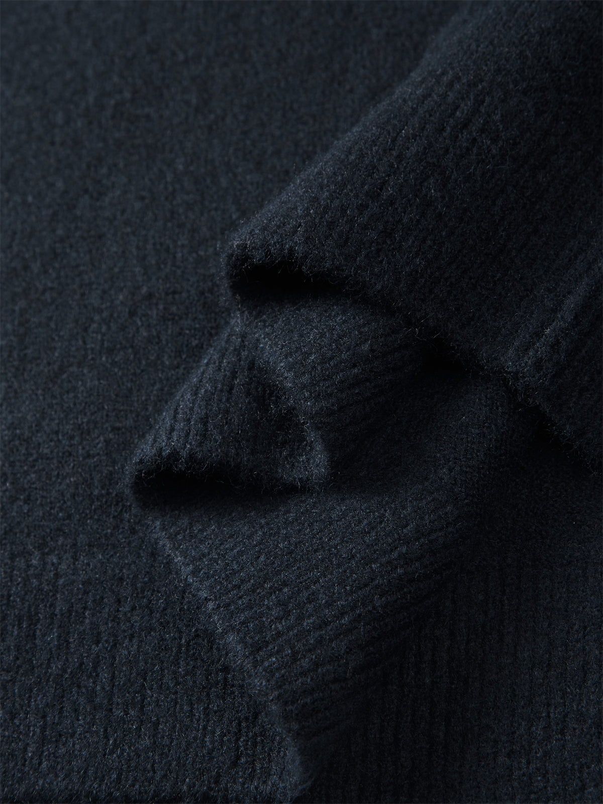 Men's Relaxed Fit Textured Jacquard Sweater