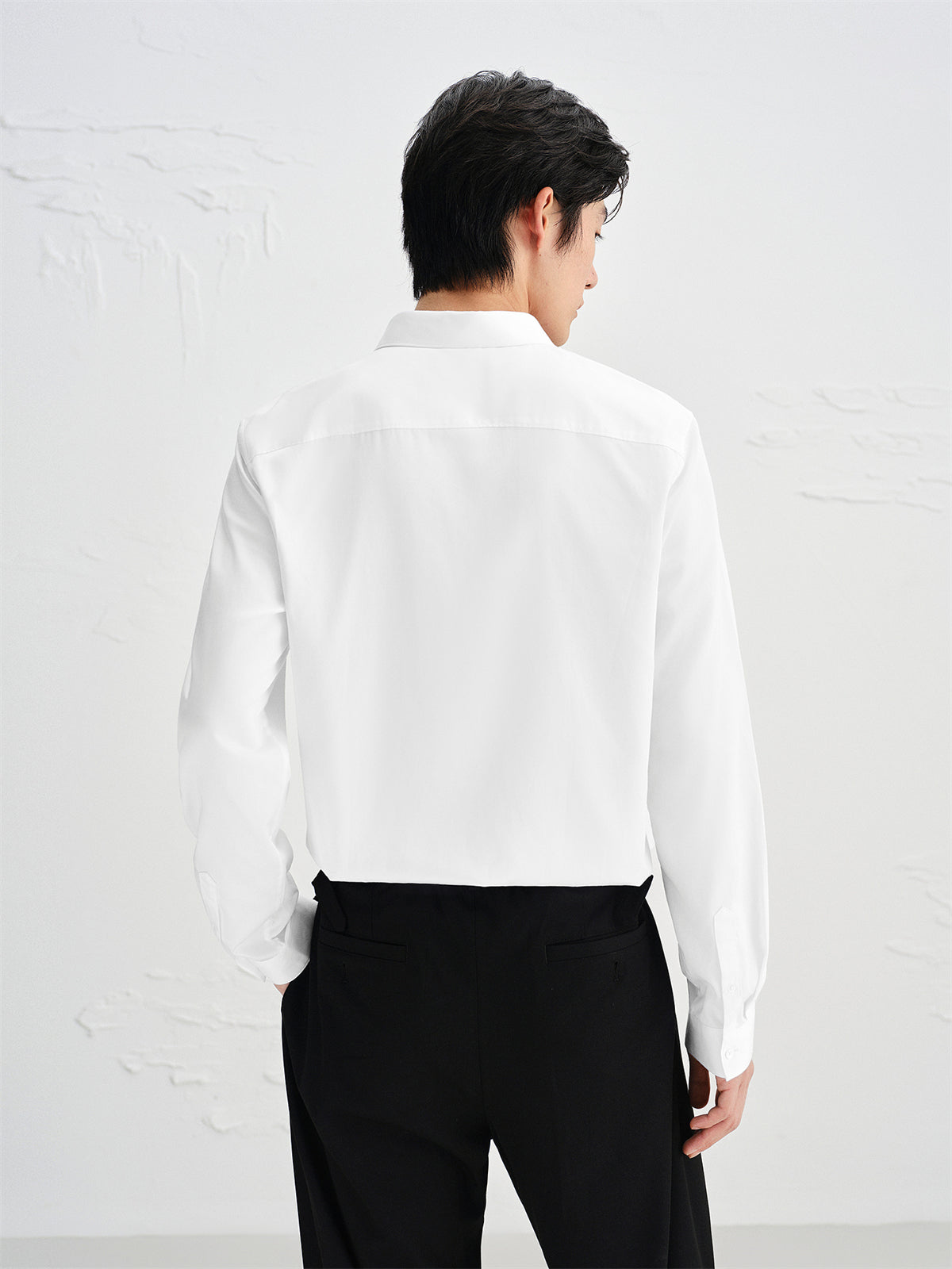 Men's Slim-Fit White Long-Sleeve Shirt