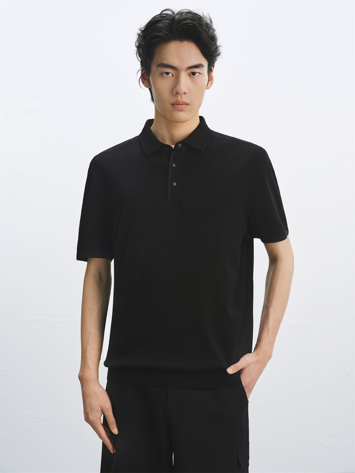 Men's Solid Knit Pullover with Logo Patch and Polo Collar