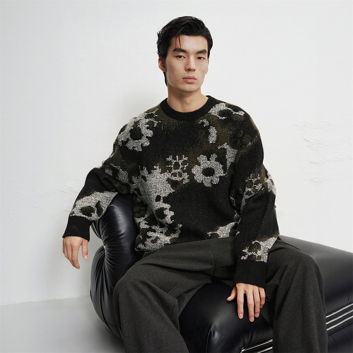 Men's Allover Contrast Floral Jacquard Sweater