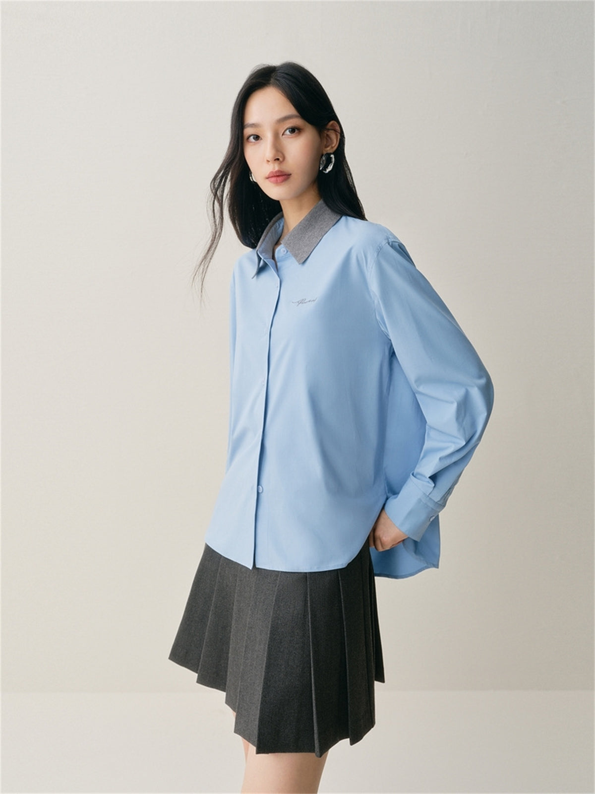 Women's Oversized Shirt with Contrast Collar