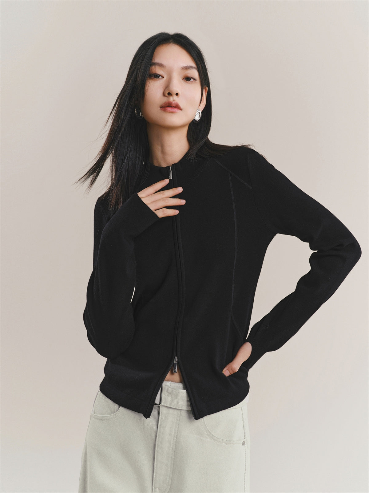Women's Short Slim-Fit Knit Cardigan