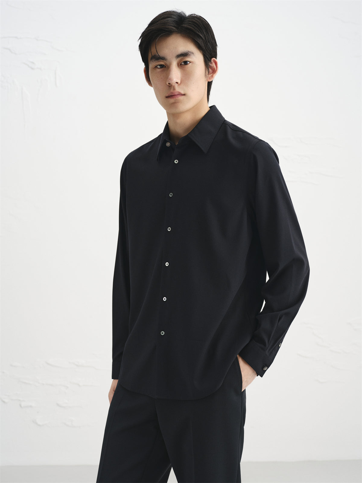 Men's Solid Shirt with Metallic Detail
