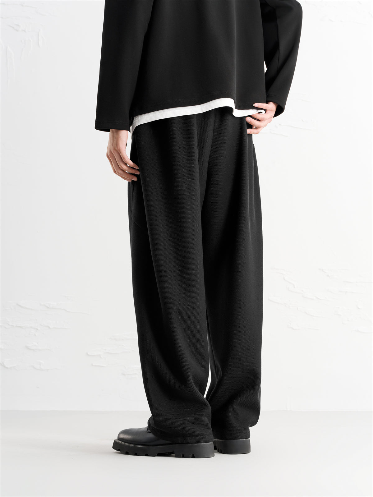 Men's Textured Wide-Leg Sweatpants