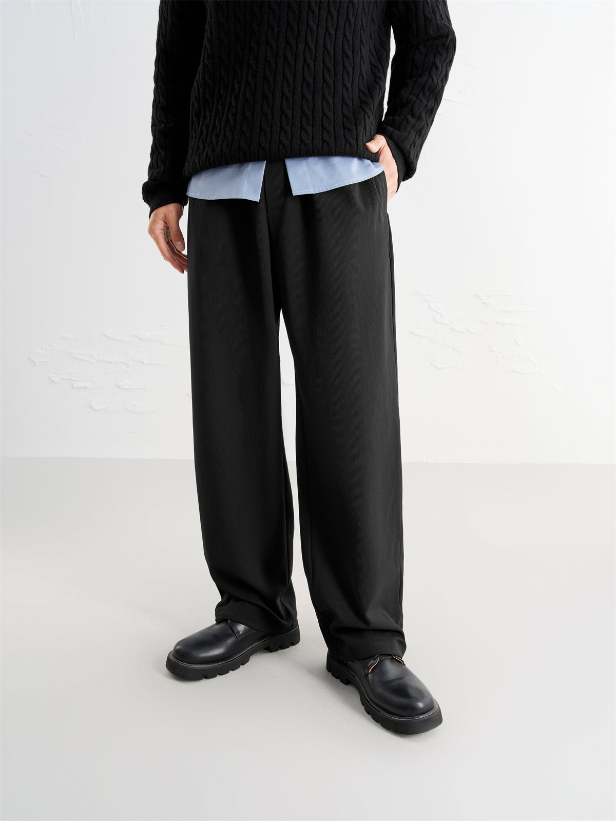 Men's Straight-Leg Textured Sweatpants