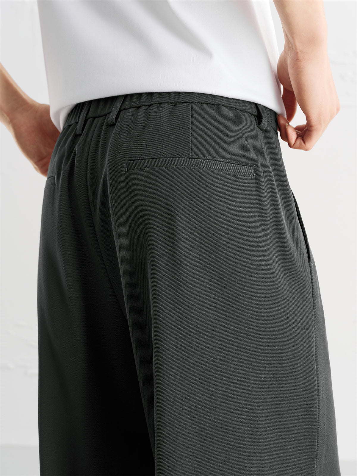 Men's Draped Wide-Leg Trousers