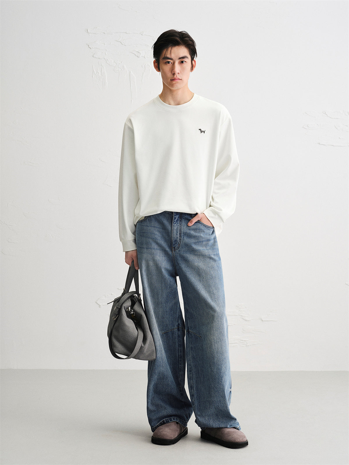 Men's Basic T-Shirt with Dog 3D Embroidery