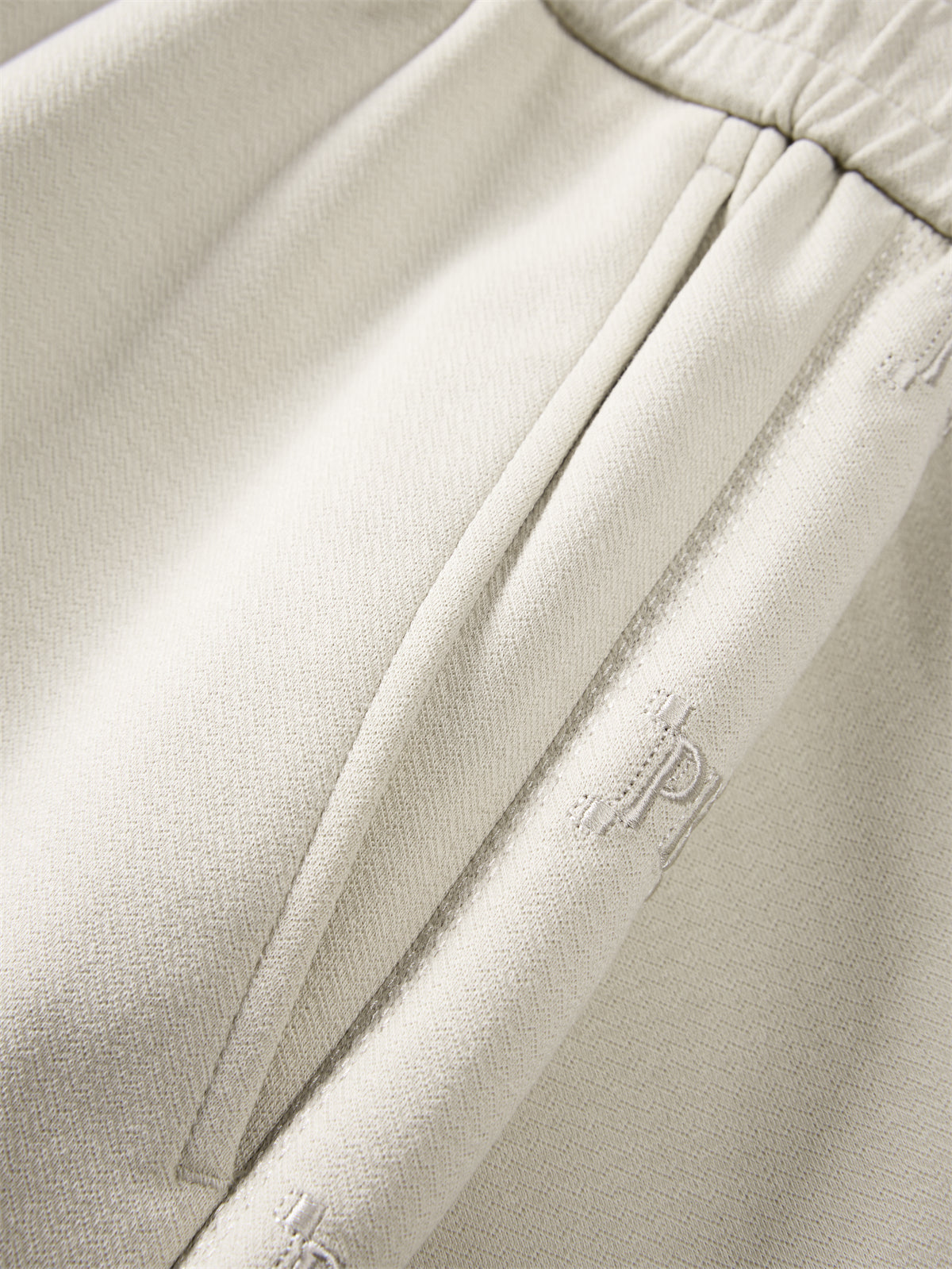Men's Textured Jacquard Embroidered Shorts