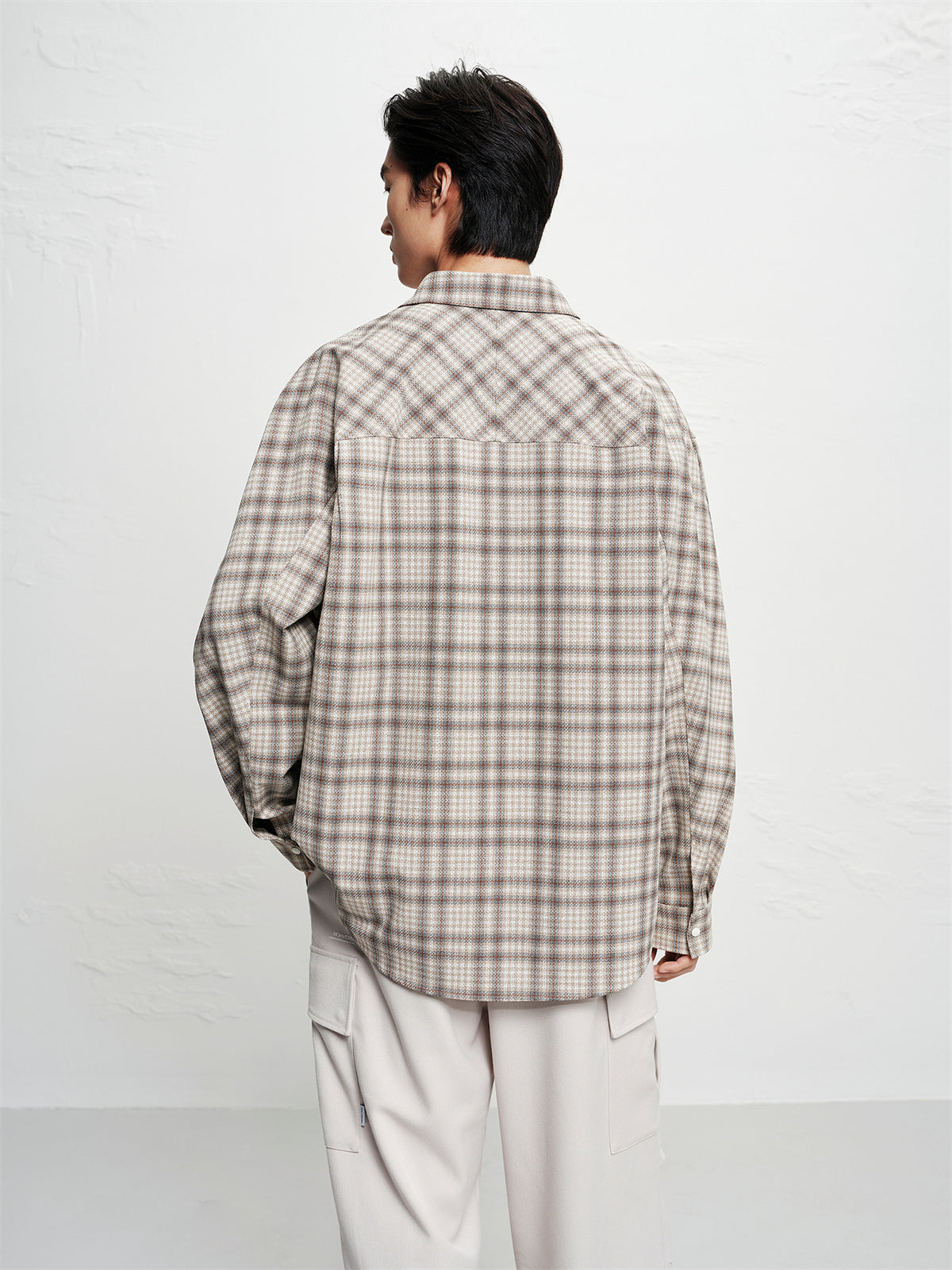 Men's Relaxed Plaid Long-Sleeve Shirt