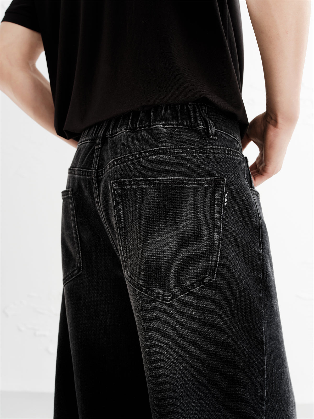 Men's Gradient-Washed Tapered Jeans