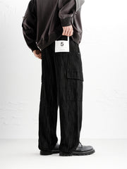 Men's Textured Straight-Leg Cargo Jeans